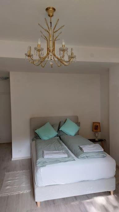 White Pearl Ii Apartment